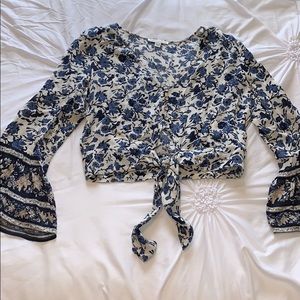 NWOT American Eagle Fashion Top